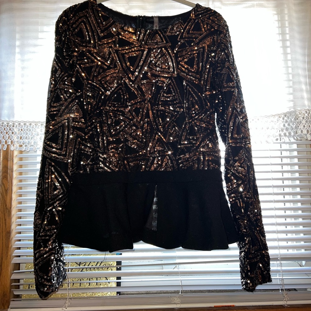 Sequin replum top